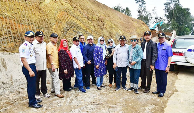 DPRD Jabar Bangun Jalur Keselamatan Tanjakan Emen Kabupaten Subang 3