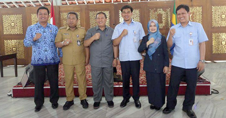 Pemkot Bandung Perpanjang Tiga Direksi PDAM Tirtawening01