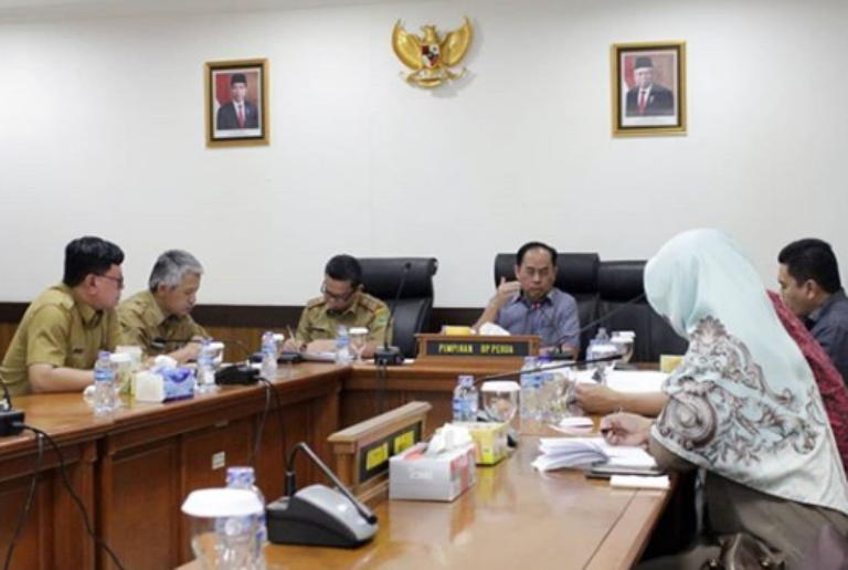 BP Perda DPRD Jabar Raker Dengan Biro Hukum Provinsi Jawa Barat Bahas Propemperda 2020
