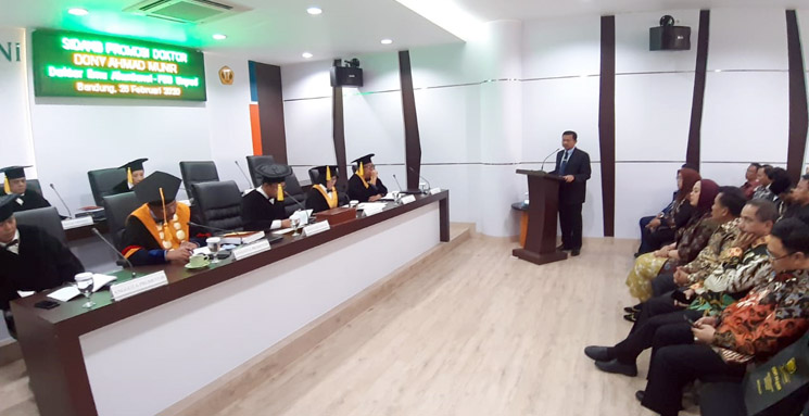 Dony Ahmad Munir Sandang Gelar Doktor dengan Predikat Cum Laude di Unpad Bandung