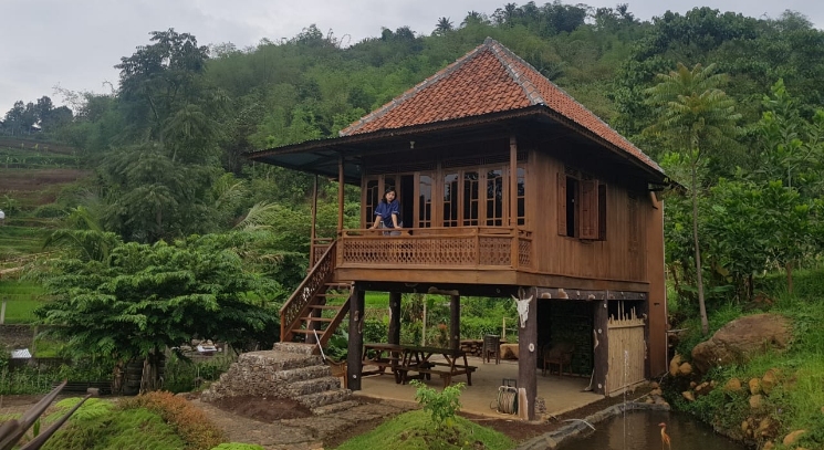 Rumah Makan Batu Alam Wisata Kuliner 01