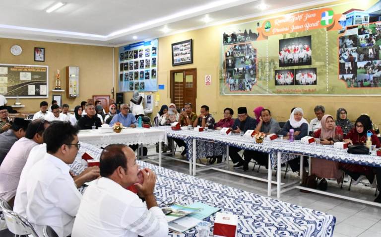 Wakil Ketua DPRD Jabar Pentingnya Pengawasan Orang Tua Untuk Hindari Dampak Negatif Adiksi Internet