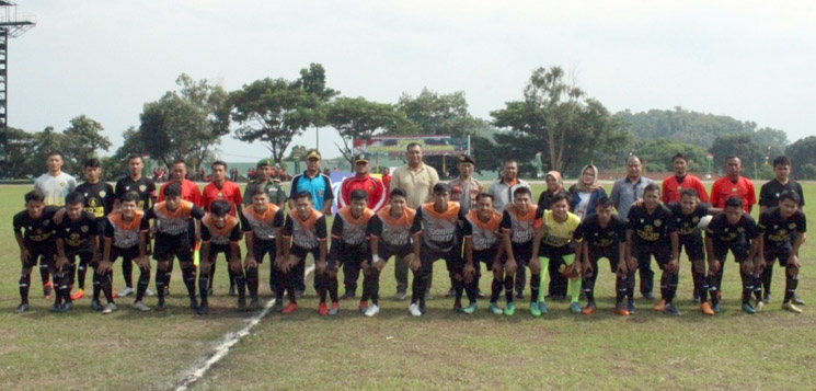 Ke 11 Yonif Raider 301 PKS Kembali Gelar Piala Bergilir Kian Santang Cup