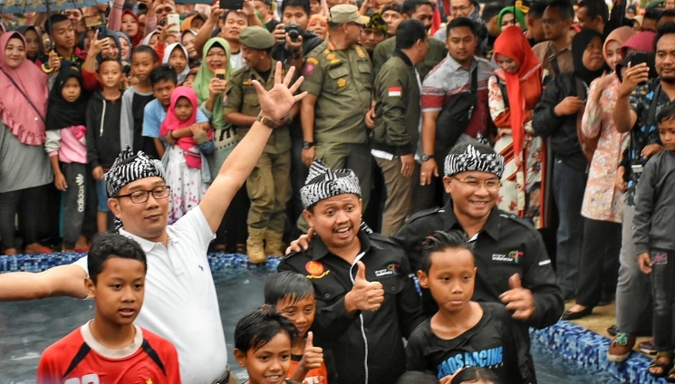 Ribuan Warga Sumringah Saksikan Peresmian Alun alu