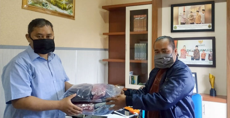 Bagikan 40.000 Masker Baznas Sumedang Berikan Rp 400 Ribu untuk Napi yang Mendapat Remisi