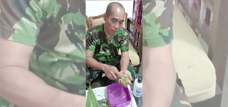 Kreasi Cegah Corona Danramil Jatinangor Membuat Hand Sanitizer Ramah Lingkungan1