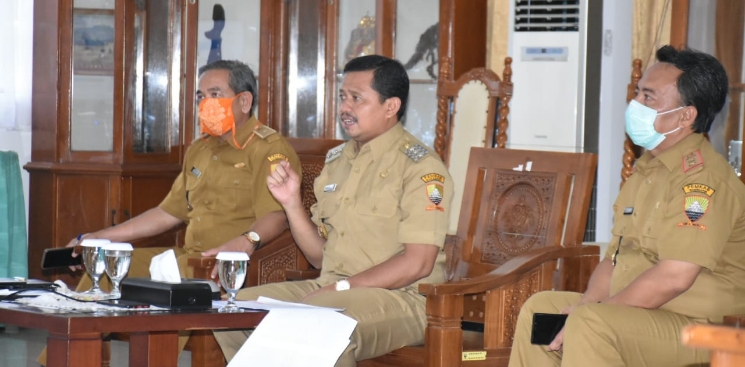 Pemkab Sumedang Analisa Dampak Sosial Ekonomi Pand