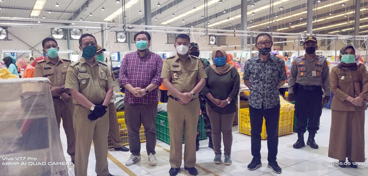 Jelang PSBB Ke 2 Wabup Sumedang Tinjau Protokol Kesehatan di Sejumlah Perusahaan