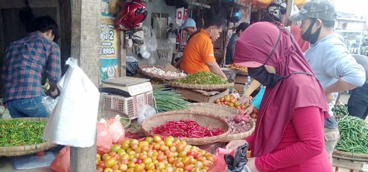 Meski Stok Aman Sejumlah Bakopokting di Kota Sukabumi Alami Kenaikan Harga