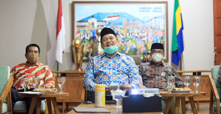 PEMKOT BANDUNG PERTAHANKAN OPINI WTP BPK 2