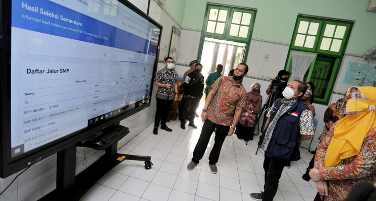 PPDB di Kota Bandung Berjalan Lancar 3