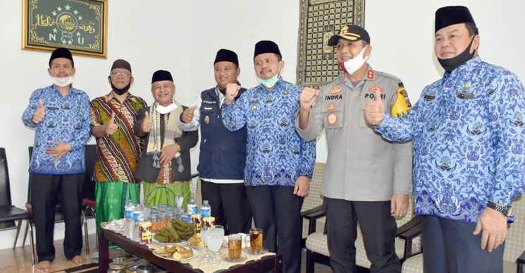 Wagub Jabar Tinjau Kesiapan AKB di Pontren Al Falahiyah Cikoneng