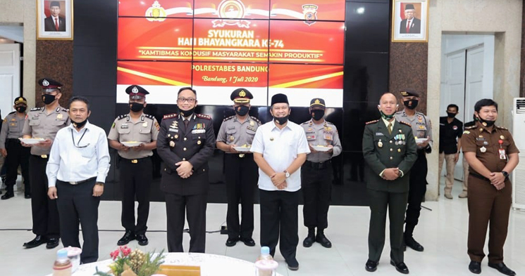 HUT Bhayangkara Ke 74 Oded Ajak Tingkatkan Kekompakan 3