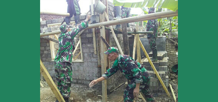Koramil 1003Tanjungkerta Kerja Bakti Rehab Rutilahu Milik Warga Dusun Sukamulya