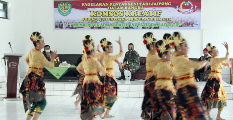 Lestarikan Budaya Sunda Kodim 0610 Sumedang Laksanakan Pagelaran Seni Tari Jaipong El Jabar