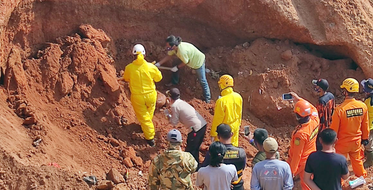 Tim SAR Gabungan Akhirnya Temukan Korban yang Tertimbun Longsor Bekas Galian di Nagreg