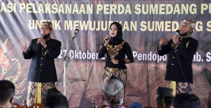 Bupati Sumedang Membuka Kegiatan Kongres Kebudayaan Daerah II