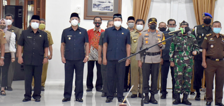 Bupati Sumedang Lantik Direksi Perumda Air Minum Tirta Medal Periode 2020 2025