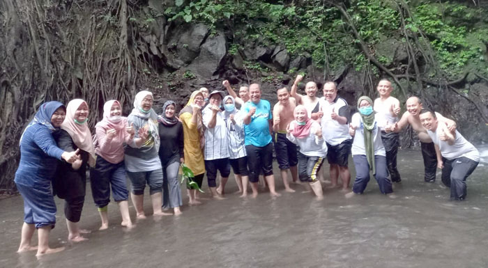 Viral Foto Kadisperindag Langgar Prokes Tamparan Keras Bagi Keseriusan Ridwan Kamil Dalam Penanganan Covid 19 1