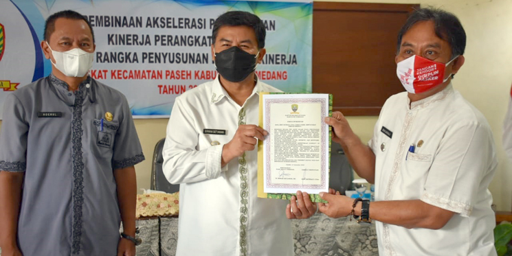 Wakil Bupati Sumedang Laksanakan Pembinaan Peningkatan Kinerja Pegawai Kecamatan Ujungjaya dan Paseh