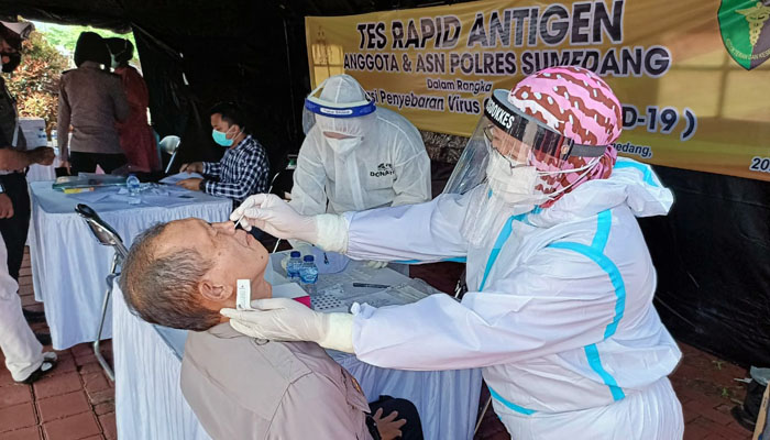 Antisipasi Sebaran Corona Anggota Polri dan PNS Polres Sumedang Diwajibkan Laksanakan Test Rapid Antigen