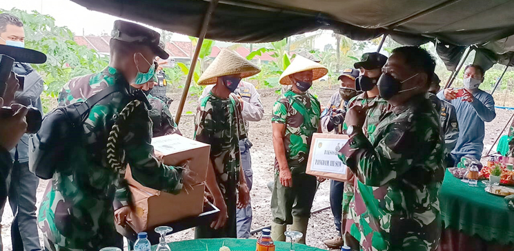 Pangdam III Siliwangi Lakasanakan Penanaman Jagung Hibrida di Lahan Uji BIOS 44 DC Kodim 0610 Sumedang