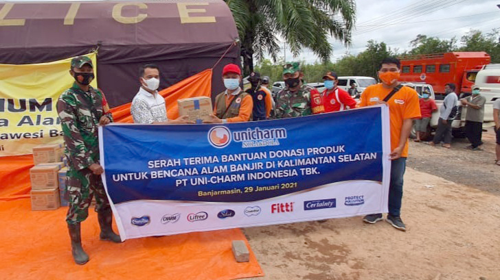 PT Uni Charm Berikan Donasi Kepada Korban Bencana Alam Dibeberapa Wilayah di Indonesia 5