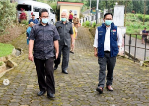 Pimpinan dan anggota Komisi l DPRD Provinsi Jawa Barat meninjau Aset Villa Dinas Pariwisata dan Kebudayaan milik pemerintah provinsi Jawa Barat di Ciwidey