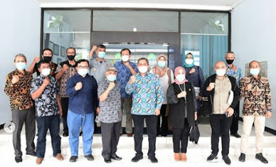 Rombongan Komisi IV saat kunker ke UPTD PSDA WilayahWilayah Sungai Cimanuk CIsanggarung