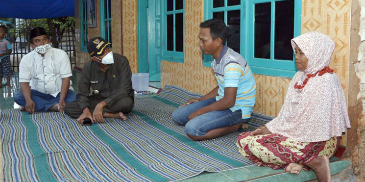 Bupati Sumenep Kunjungi Keluarga Korban Tragedi Tenggelamnya KM Berhasil II