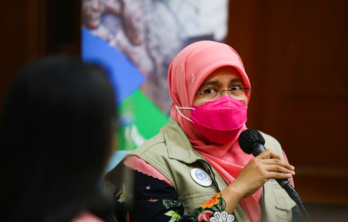 Gwyneth Cotes sebagai Country Director dari Helen Keller International