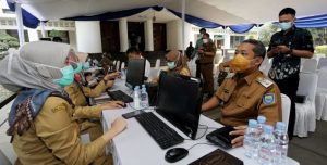 Ratusan Pelayan Publik Disuntik Dosis Kedua Vaksin Covid 19