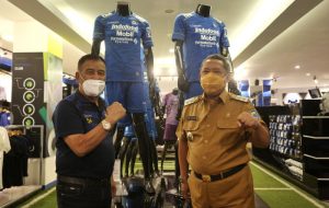 Walikota Bandung dan Umuh Muhtar