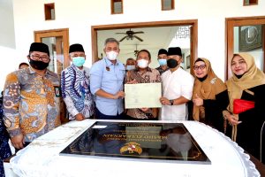 Lagi Pemkot Bandung dan BPN Berikan Sertifikat Tanah Masjid