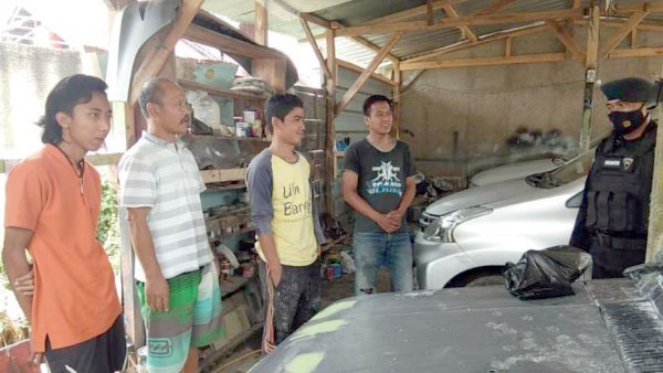 Waspada Corona Anggota Brimob Jabar Gencar Imbau Prokes