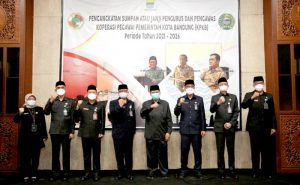 acara pengucapan sumpah pengurus dan pengawas acara pengucapan sumpah pengurus dan pengawas