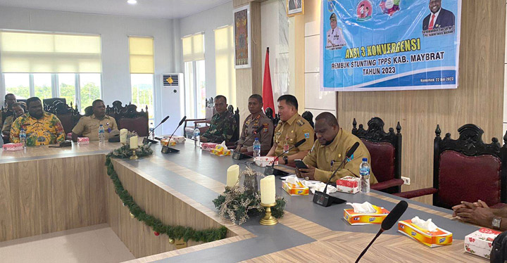 Terkait Kedatangan Duta Besar Vatikan, Pj. Bupati Maybrat Minta Kebersihan Lingkungan Dijaga