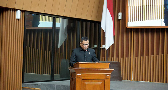DPRD Kota Bandung menggelar Rapat Paripurna dengan agenda penyampaian Pemandangan Umum Fraksi terhadap usulan lima Raperda Baru Kota Bandung, Kamis (26/10/2023). Wawan/Humpro DPRD Kota Bandung.