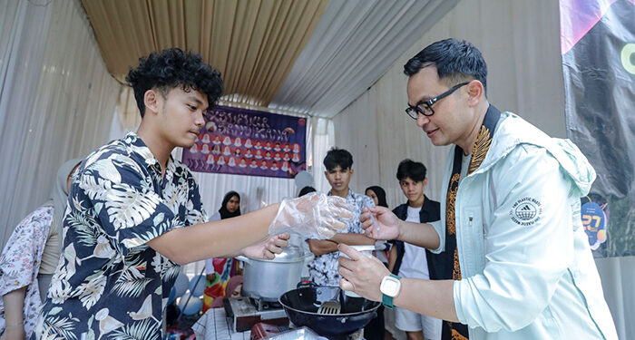 Kadisdik Jabar, Wahyu Mijaya menghadiri acara Puncak HUT ke-20 SMAN 3 Sumedang, Kamis (01/02/2024).