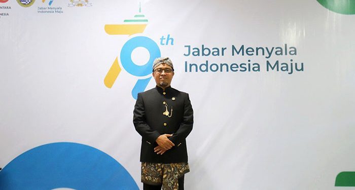 Ketua Sementara DPRD Kota Bandung, H. Agus Andi Setyawan, S.Pd.I., menghadiri undangan rapat paripurna Hari Jadi Ke-79 Provinsi Jawa Barat Tahun 2024, di Gedung DPRD Provinsi Jawa Barat, Senin, 19 Agustus 2024. Dani/Humpro DPRD Kota Bandung.