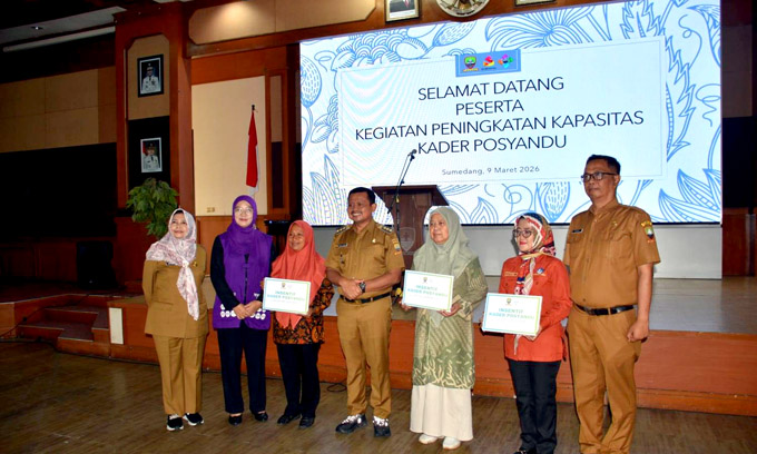 Kader Posyandu Terima Insentif dari Bupati Sumedang