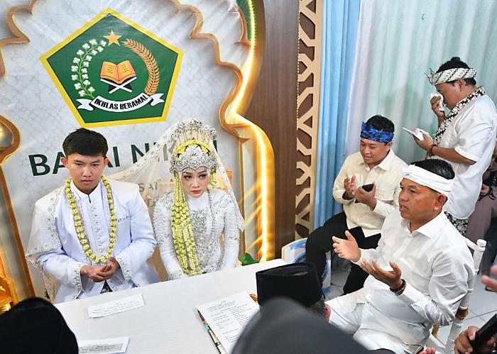 Kisah Haru Puja dan Sayyid, Pasangan Disabilitas yang Menikah Disaksikan Dedi Mulyadi